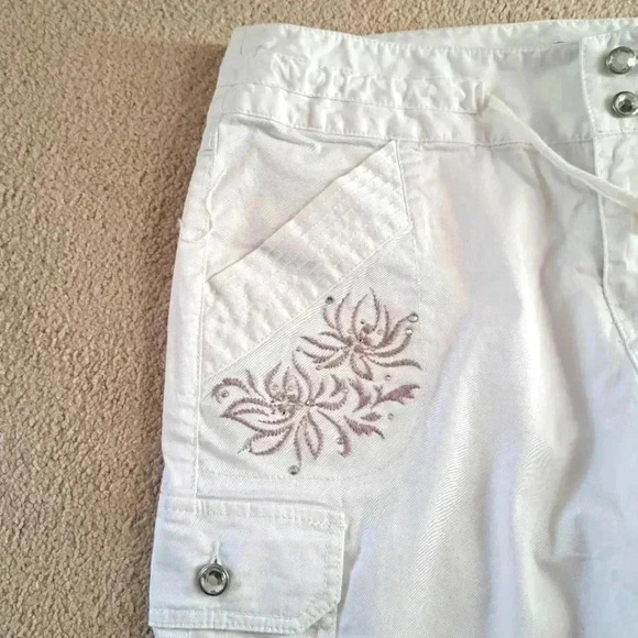 INC International Concepts White Size 10 Cargo Pants  Embroidered Adjustable - Picture 5 of 13